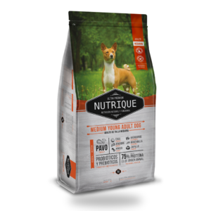 Nutrique Medium Adulto * 12kg — Alimento con Pavo para Perros Raza Mediana | Vitalcan